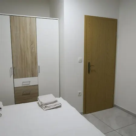 Pensión For Rent In *